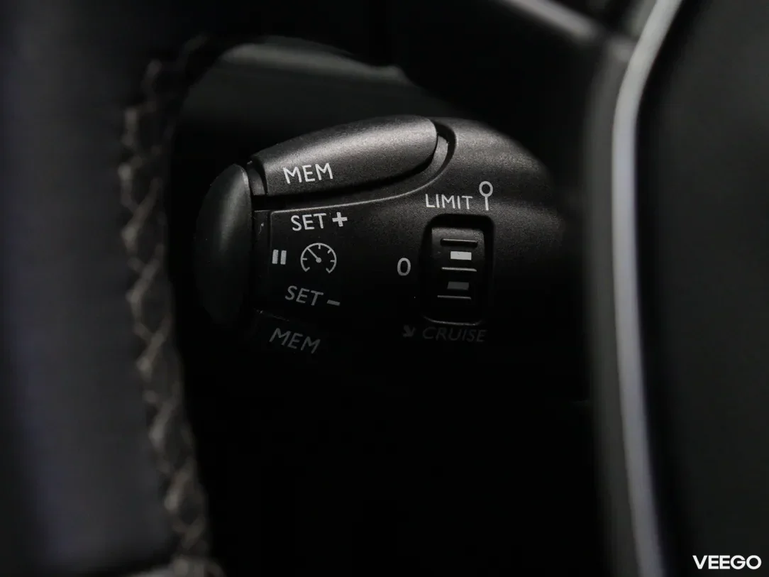 Peugeot 5008 1.5 96kW