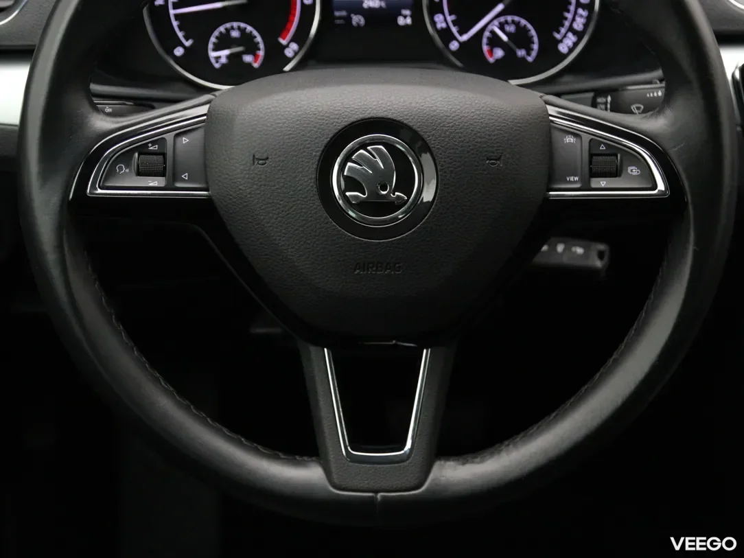Skoda Superb 1.6 88kW