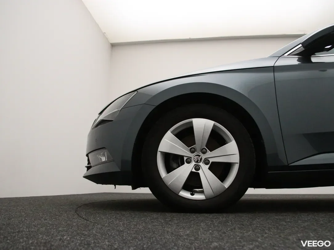 Skoda Superb 1.6 88kW