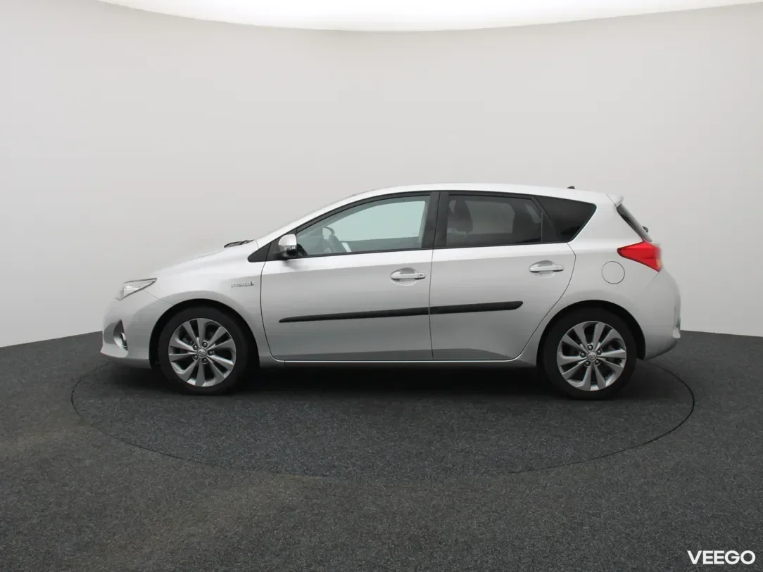 Toyota Auris 1.8 100kW