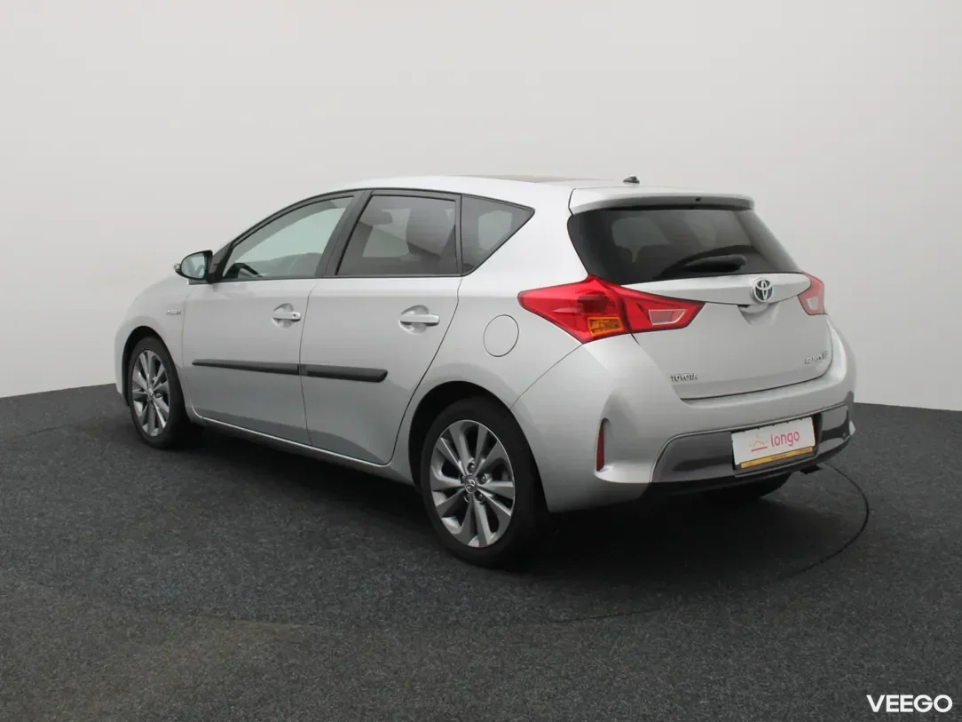 Toyota Auris 1.8 100kW