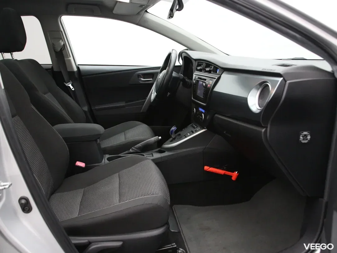 Toyota Auris 1.8 100kW