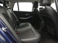 BMW 320 2 140kW thumbnail