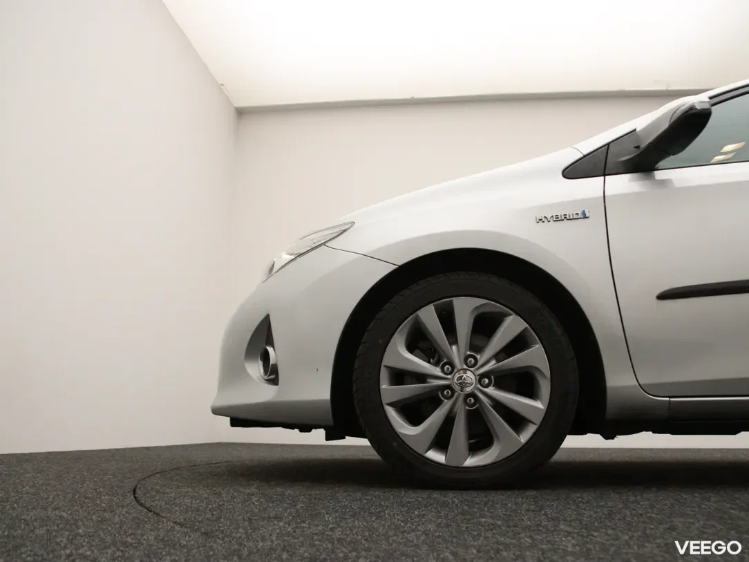 Toyota Auris 1.8 100kW