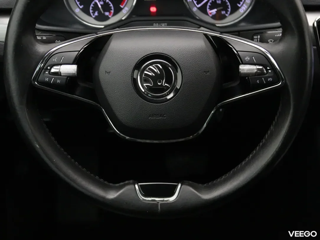 Skoda Superb 1.6 88kW