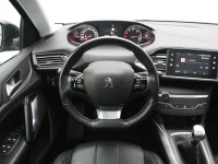 Peugeot 308 1.5 96kW thumbnail