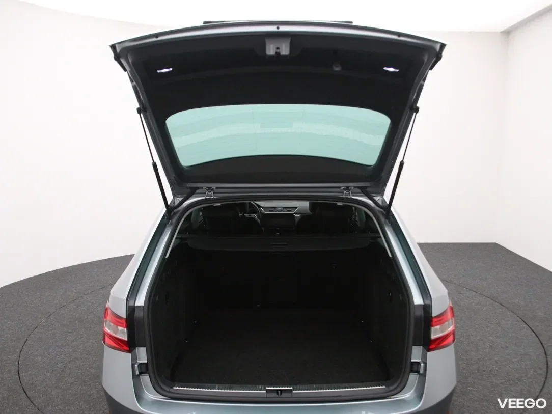 Skoda Superb 1.6 88kW