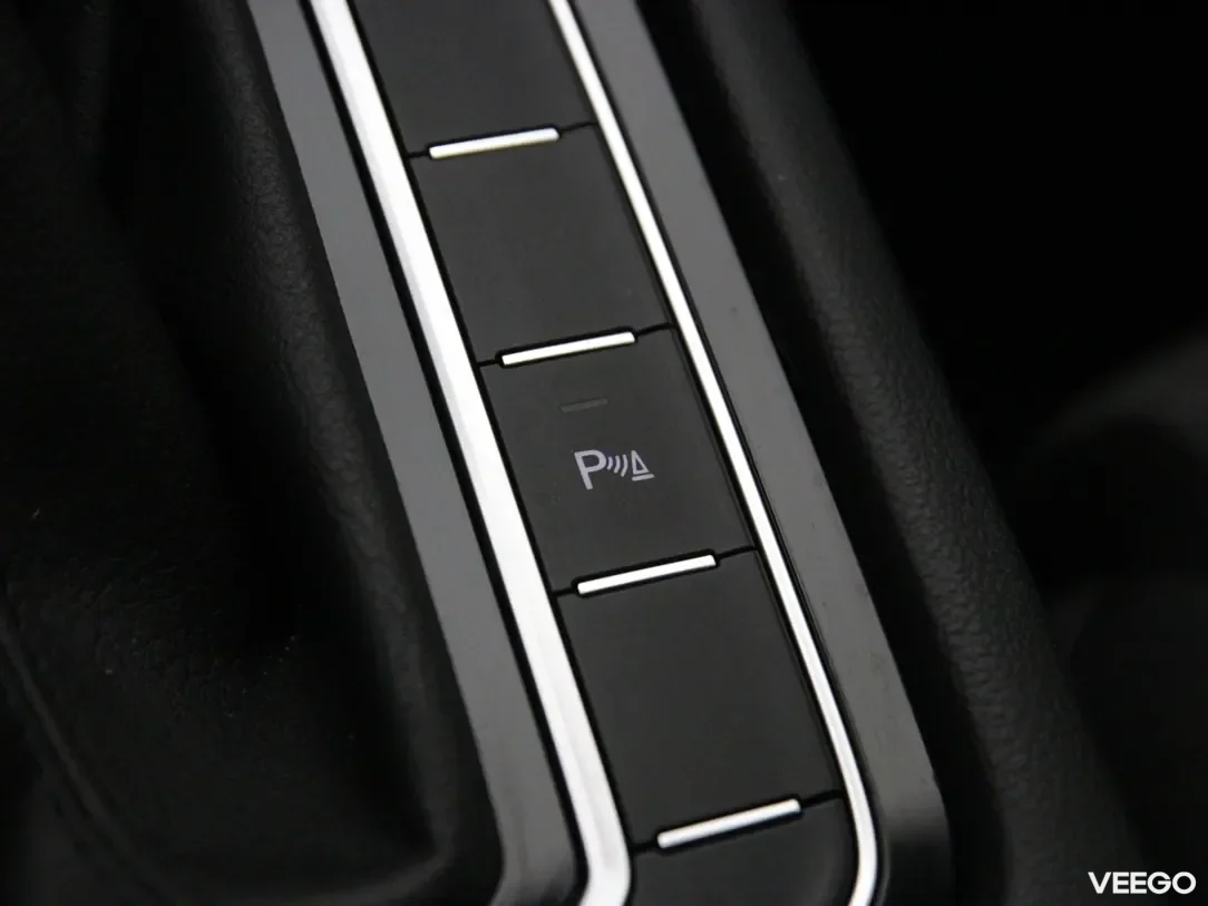 Volkswagen Passat 1.6 88kW