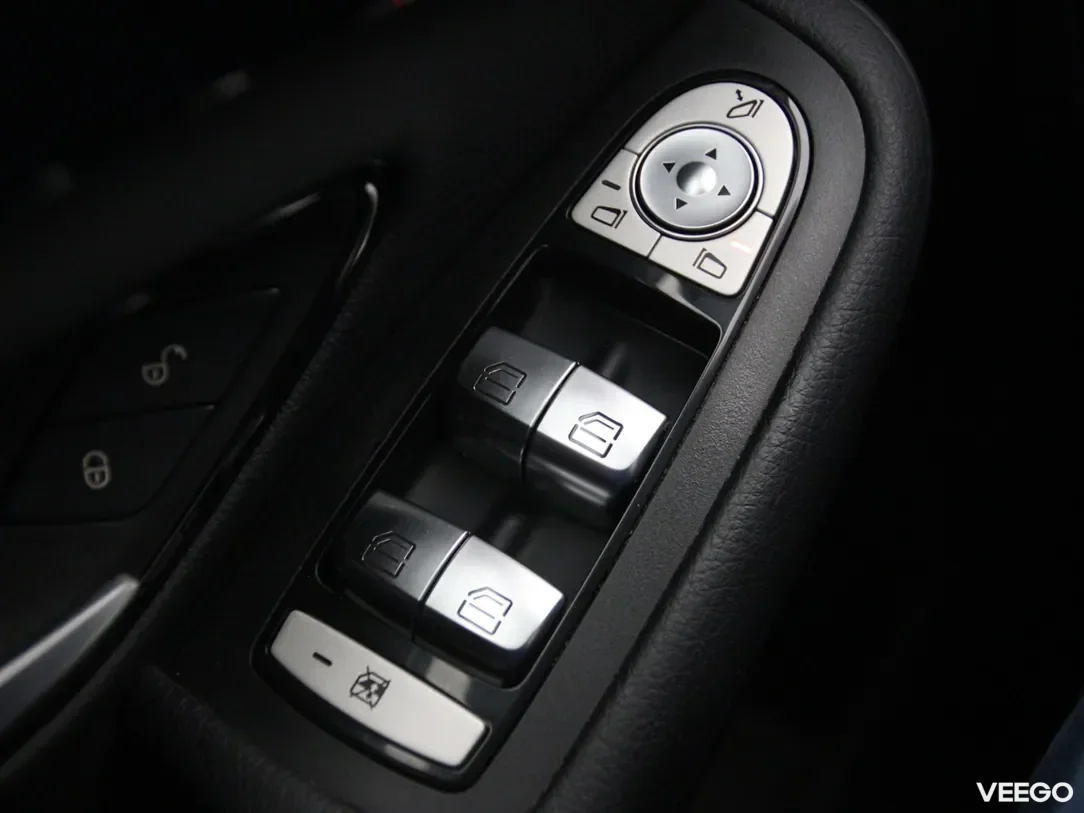 Mercedes-Benz C220 2.1 125kW