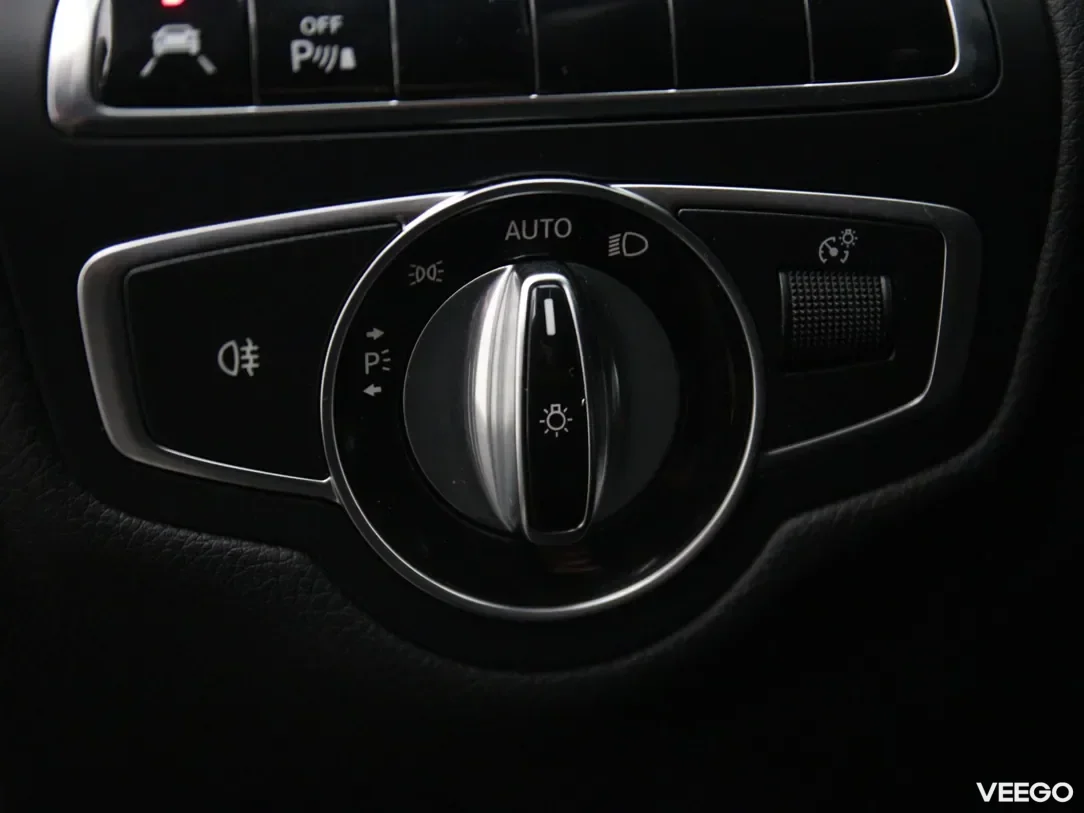 Mercedes-Benz C220 2.1 125kW