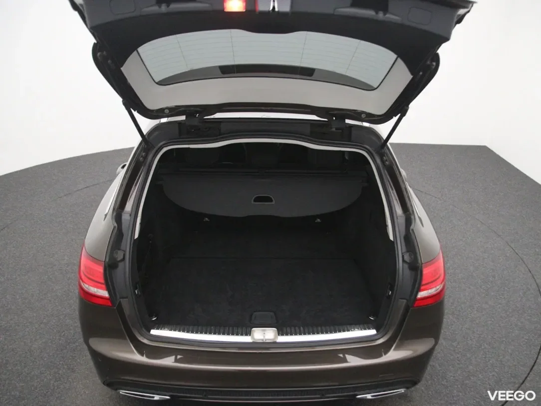 Mercedes-Benz C220 2.1 125kW