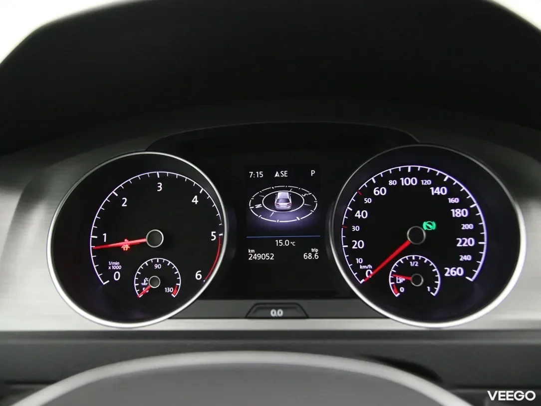 Volkswagen Golf 1.6 81kW