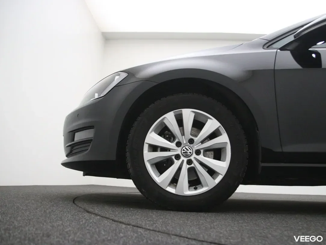 Volkswagen Golf 1.6 81kW