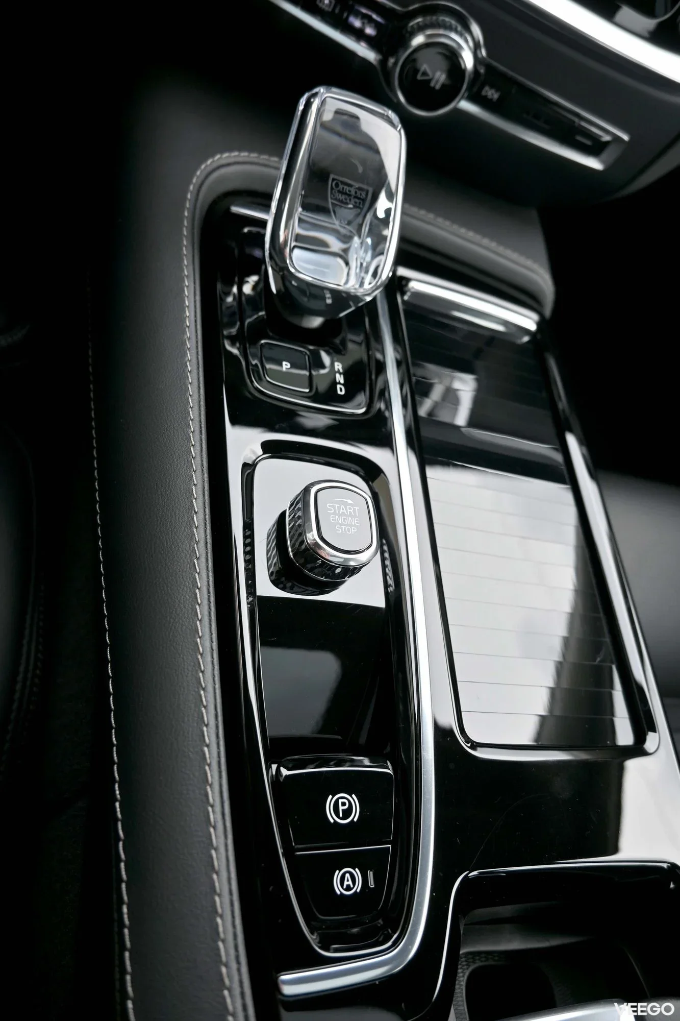 Volvo S60 AWD B&W LUXURY+ ULTIMATE DARK XENIUM INTELLI 2 335kW