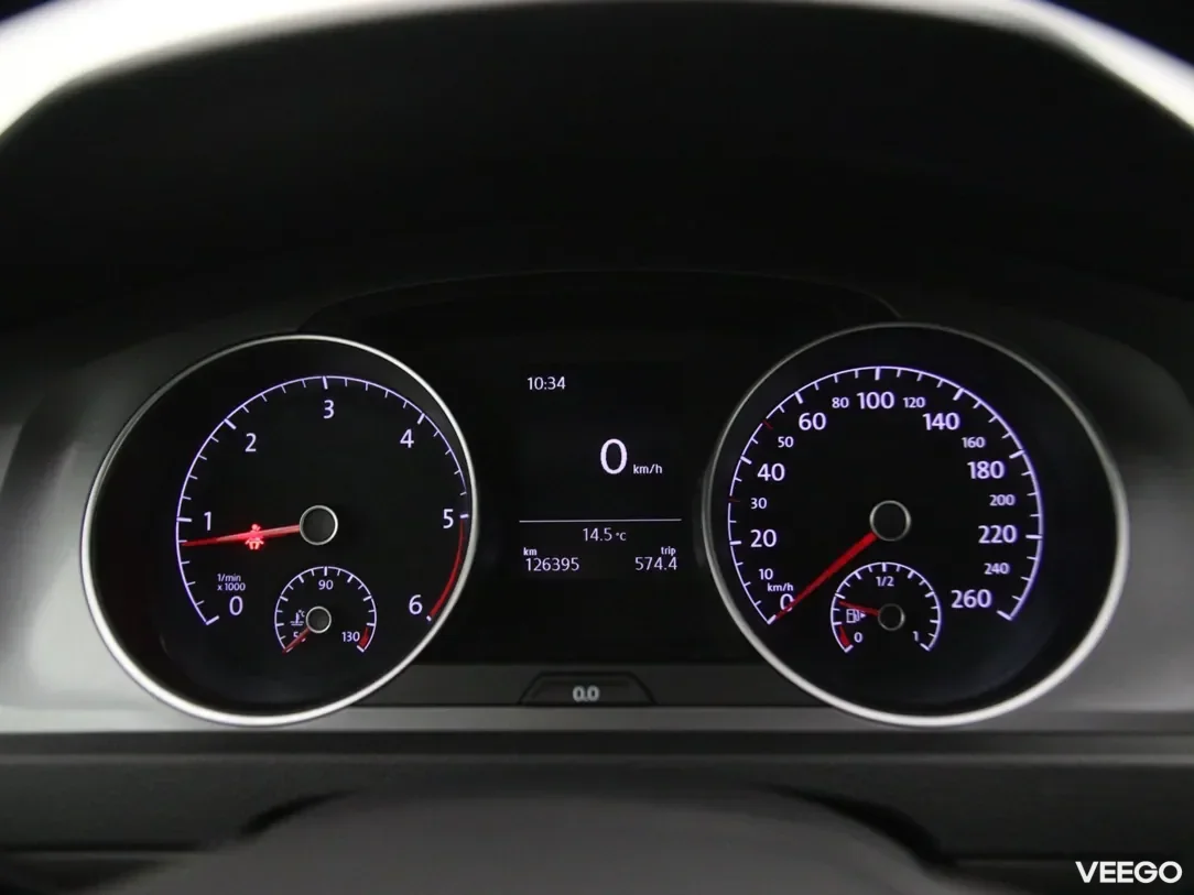 Volkswagen Golf 1.6 81kW