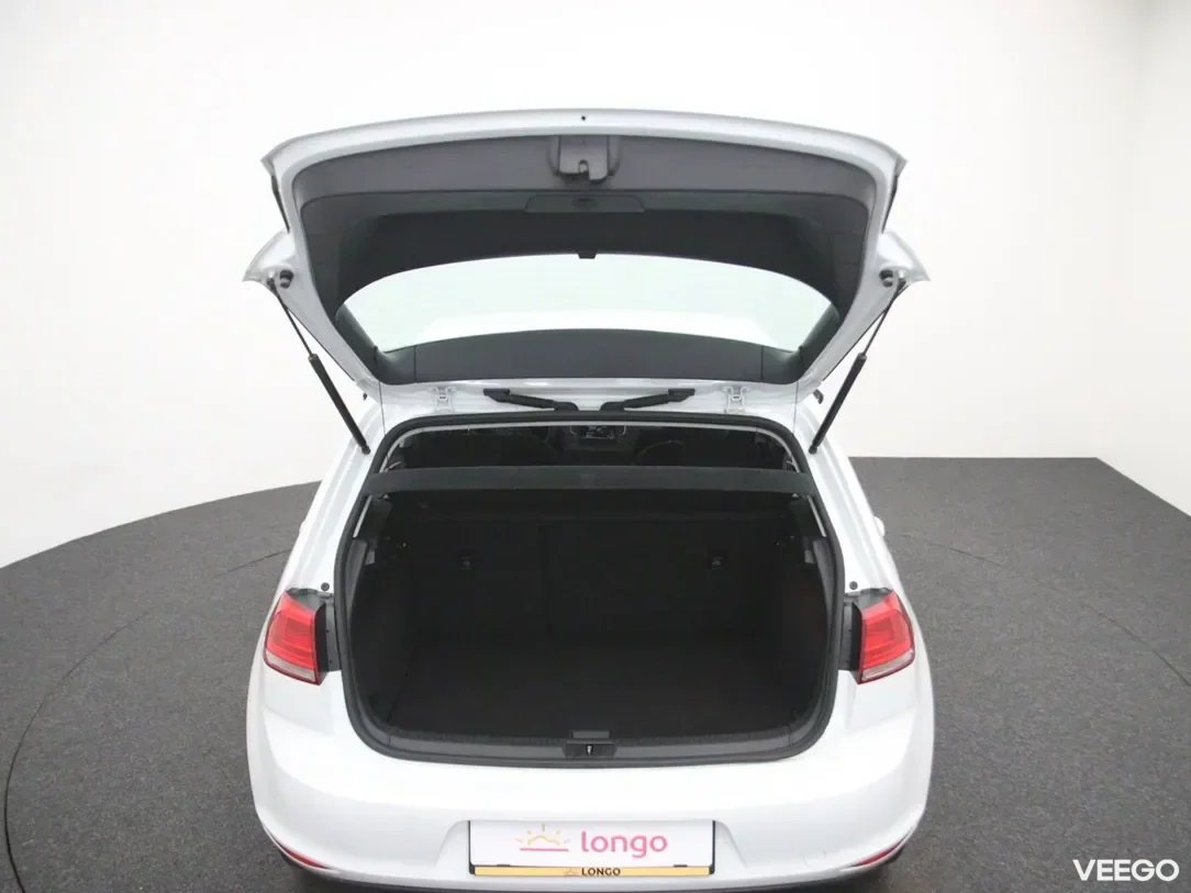 Volkswagen Golf 1.6 81kW