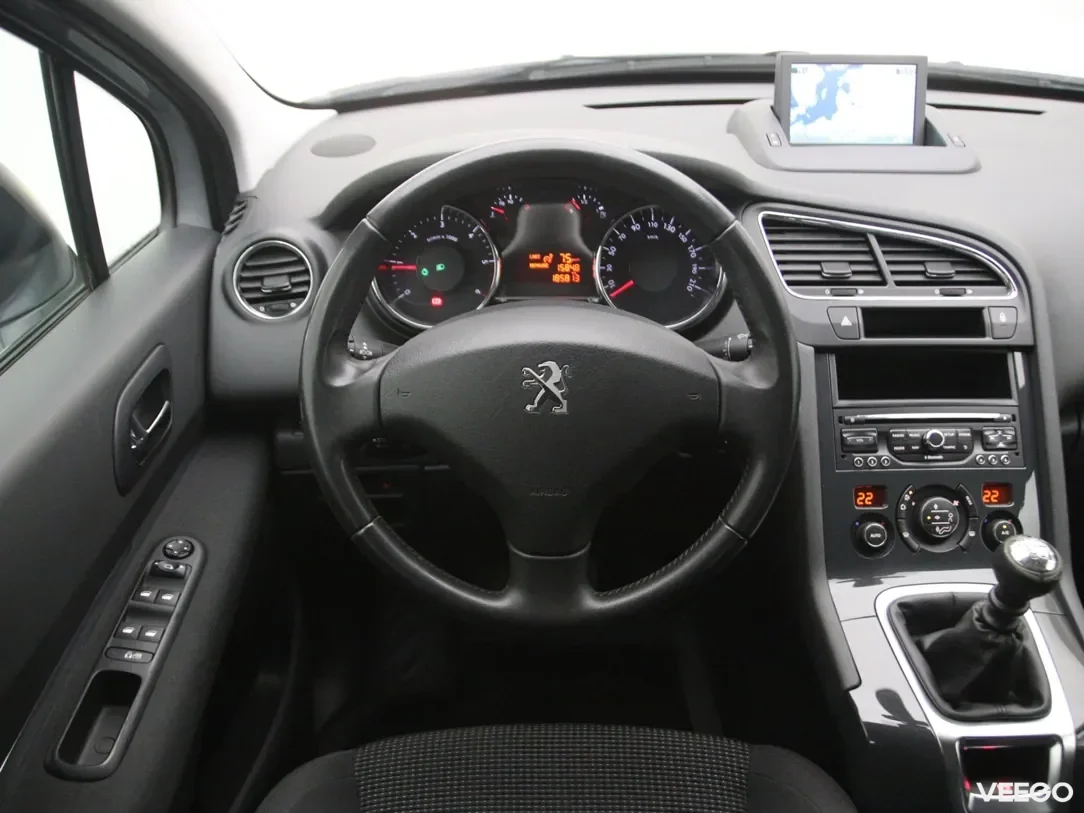 Peugeot 5008 1.6 84kW