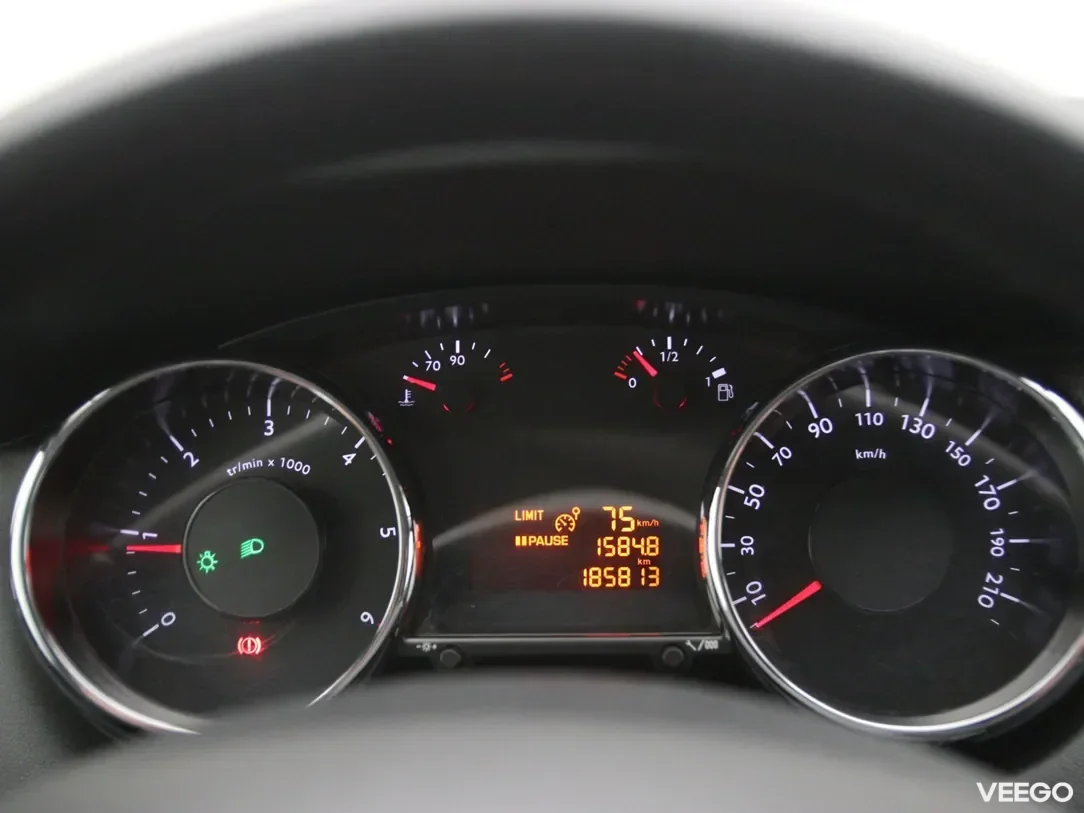 Peugeot 5008 1.6 84kW