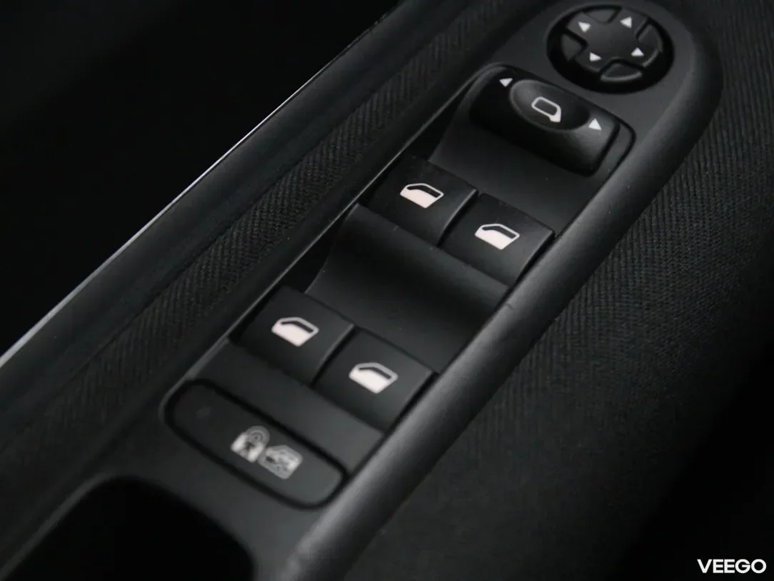 Peugeot 5008 1.6 84kW