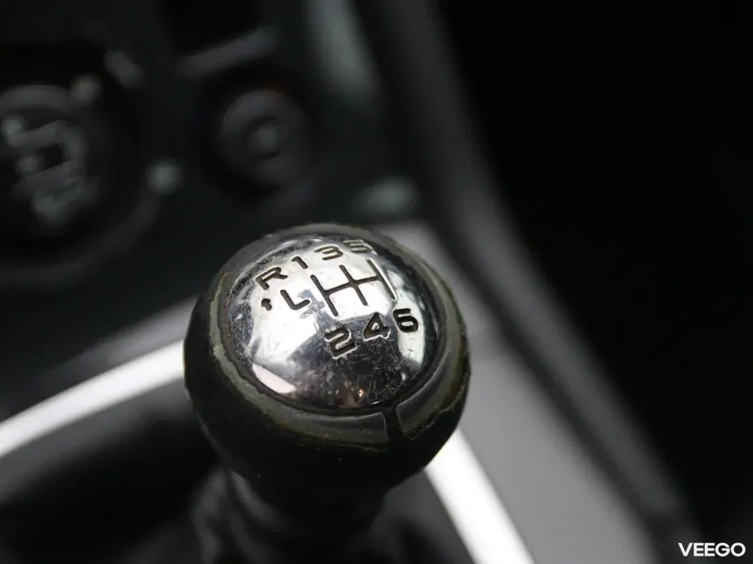 Peugeot 5008 1.6 84kW