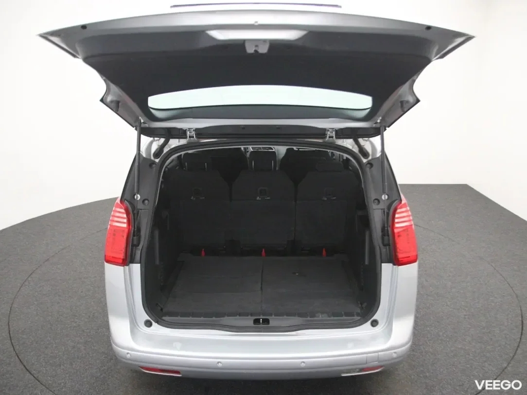 Peugeot 5008 1.6 84kW