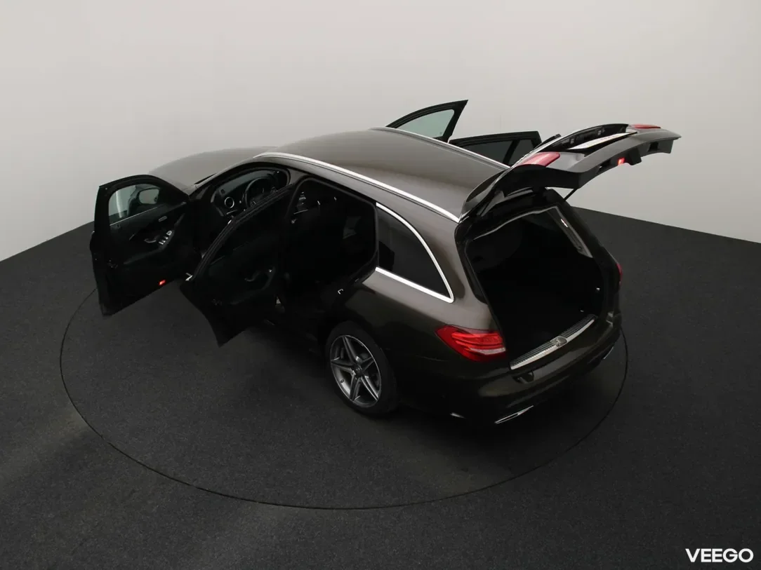 Mercedes-Benz C220 2.1 125kW