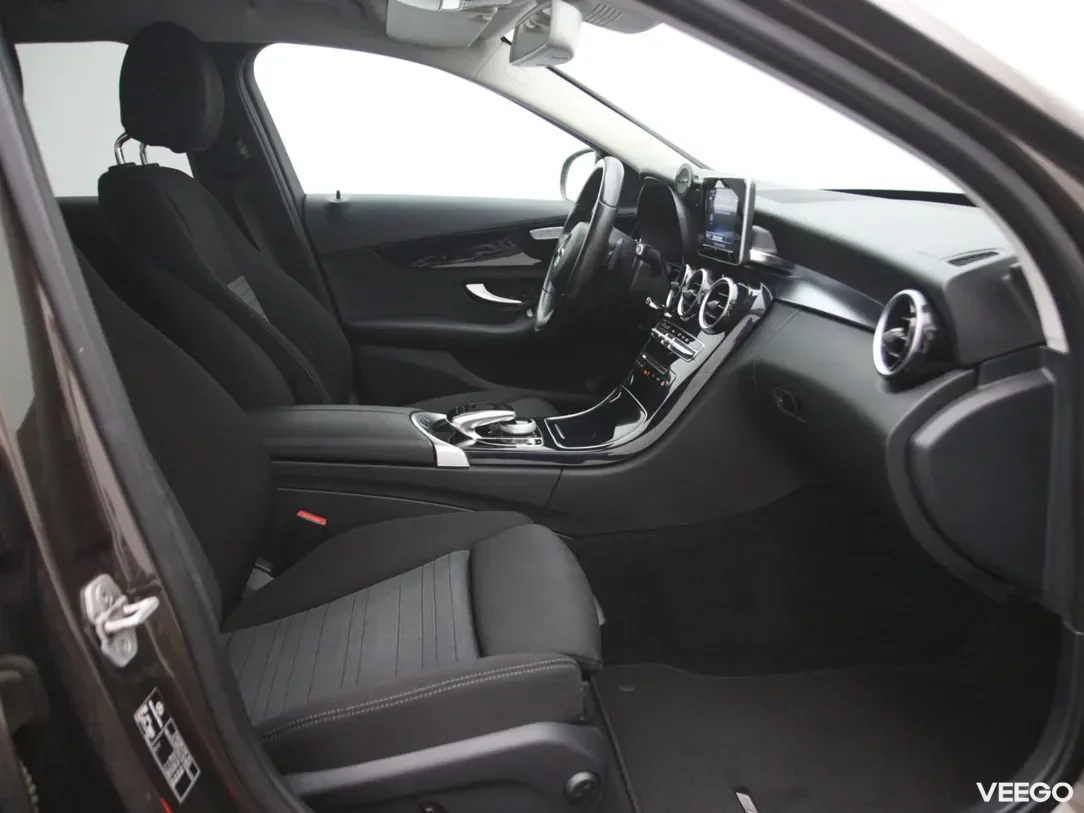 Mercedes-Benz C220 2.1 125kW