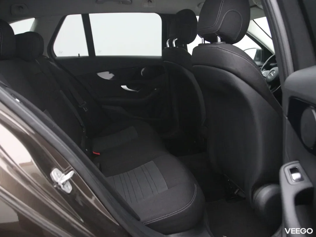 Mercedes-Benz C220 2.1 125kW