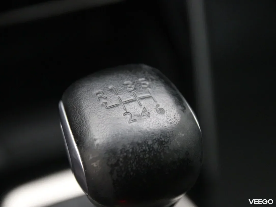 Peugeot 2008 1.5 81kW