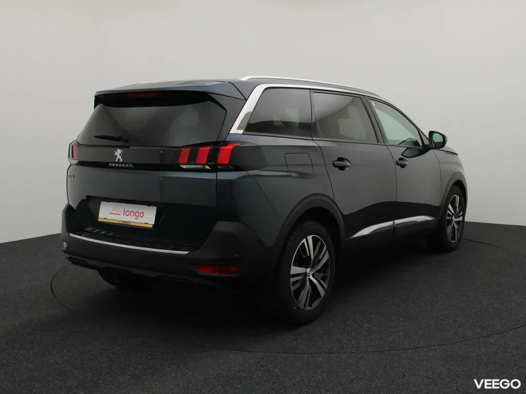Peugeot 5008 1.5 96kW