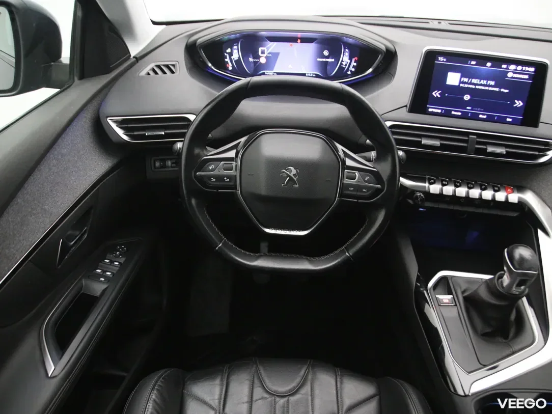 Peugeot 5008 1.5 96kW