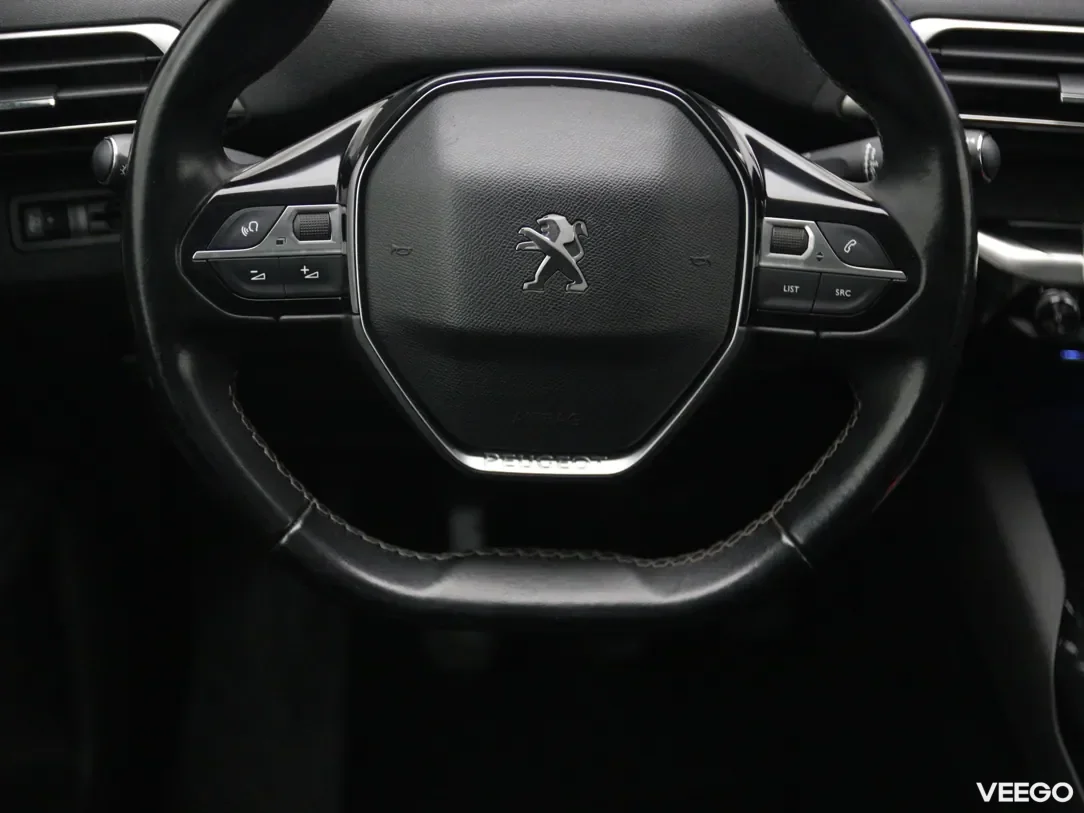 Peugeot 5008 1.5 96kW