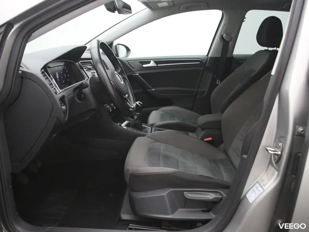 Volkswagen Golf 1.5 96kW