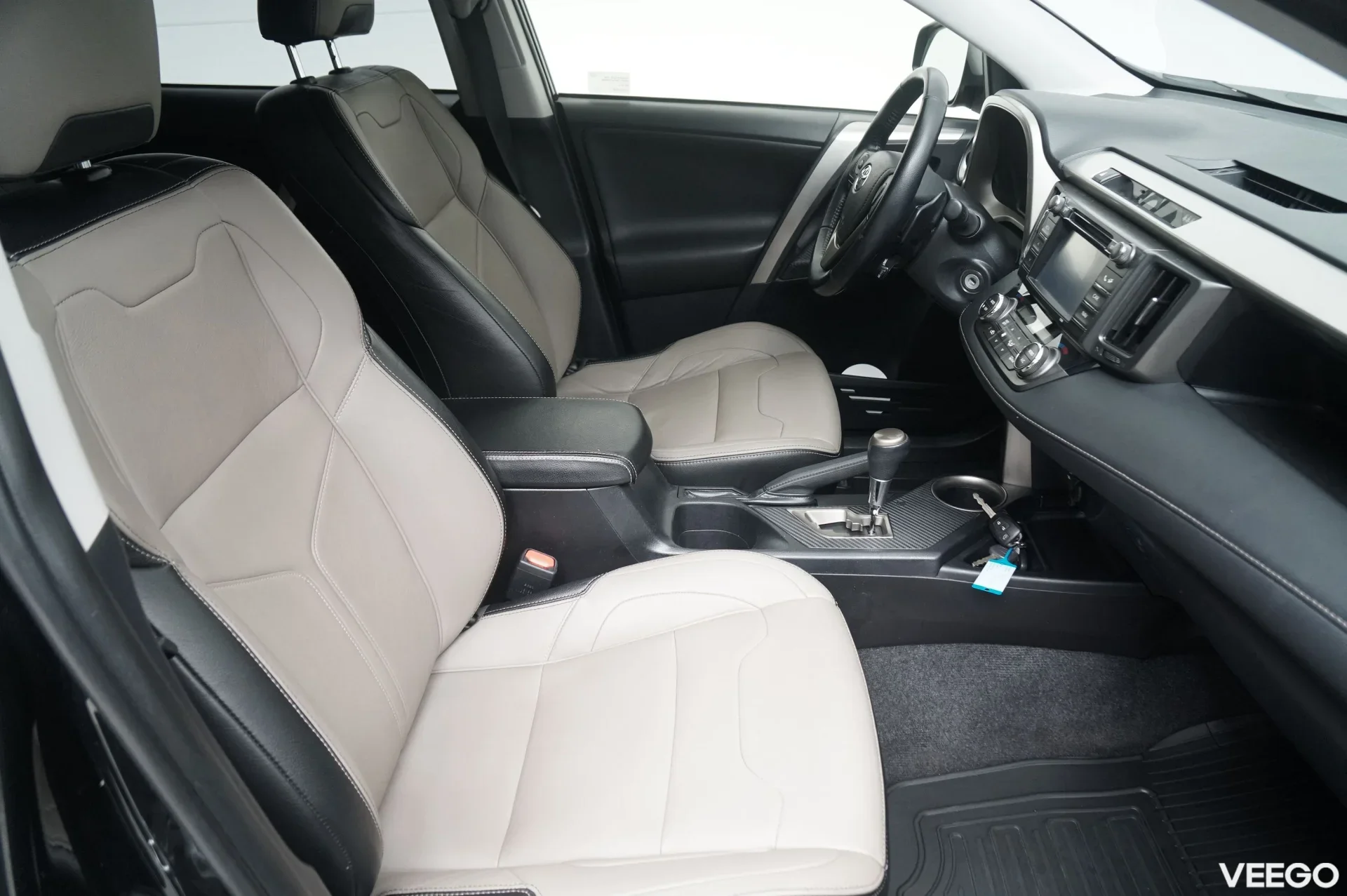 Toyota RAV4 Luxury 2 111kW