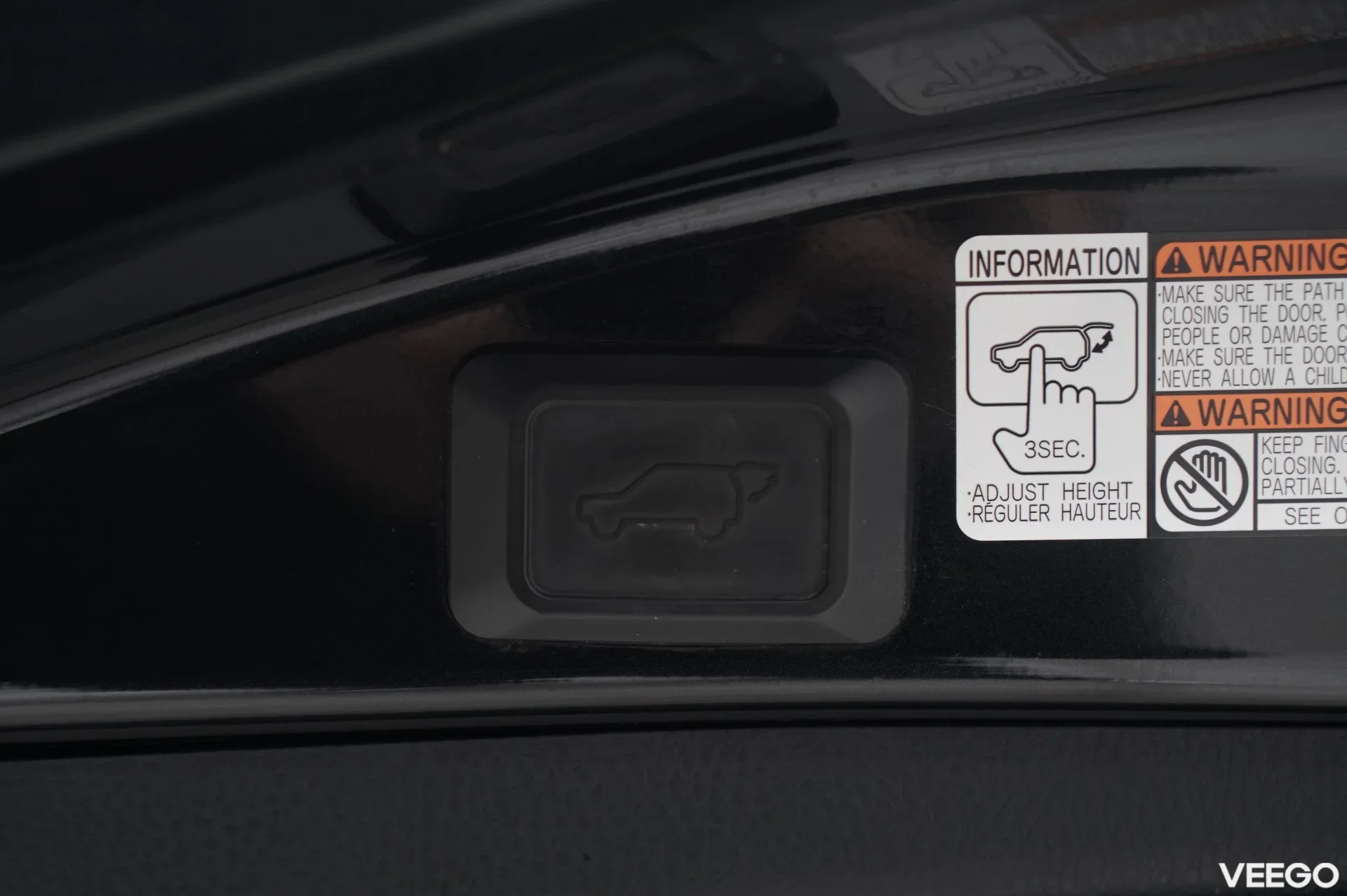 Toyota RAV4 Luxury 2 111kW