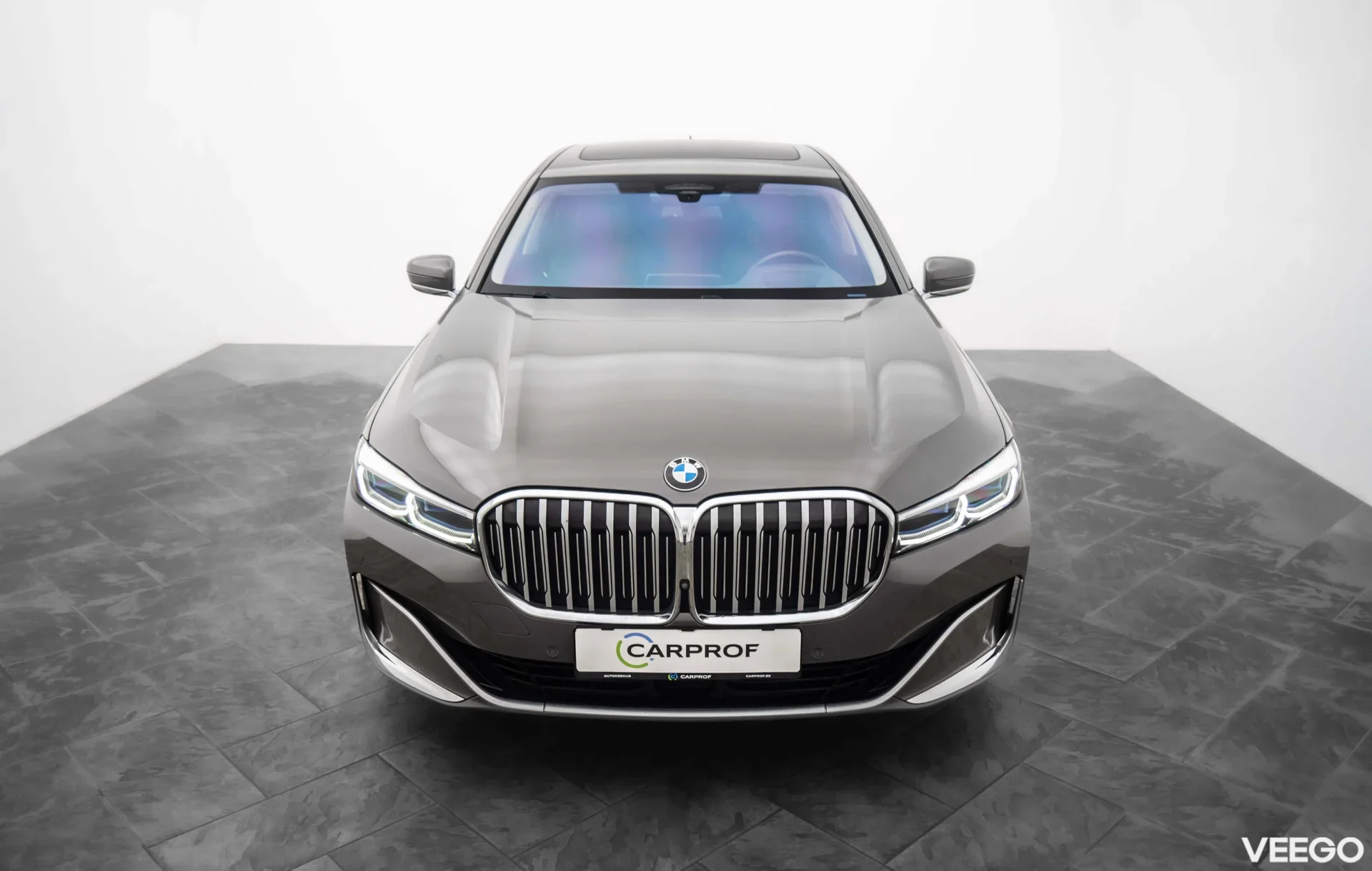 BMW 745 Le xDrive PHEV 3.0 290kW