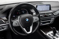 BMW 745 Le xDrive PHEV 3.0 290kW thumbnail