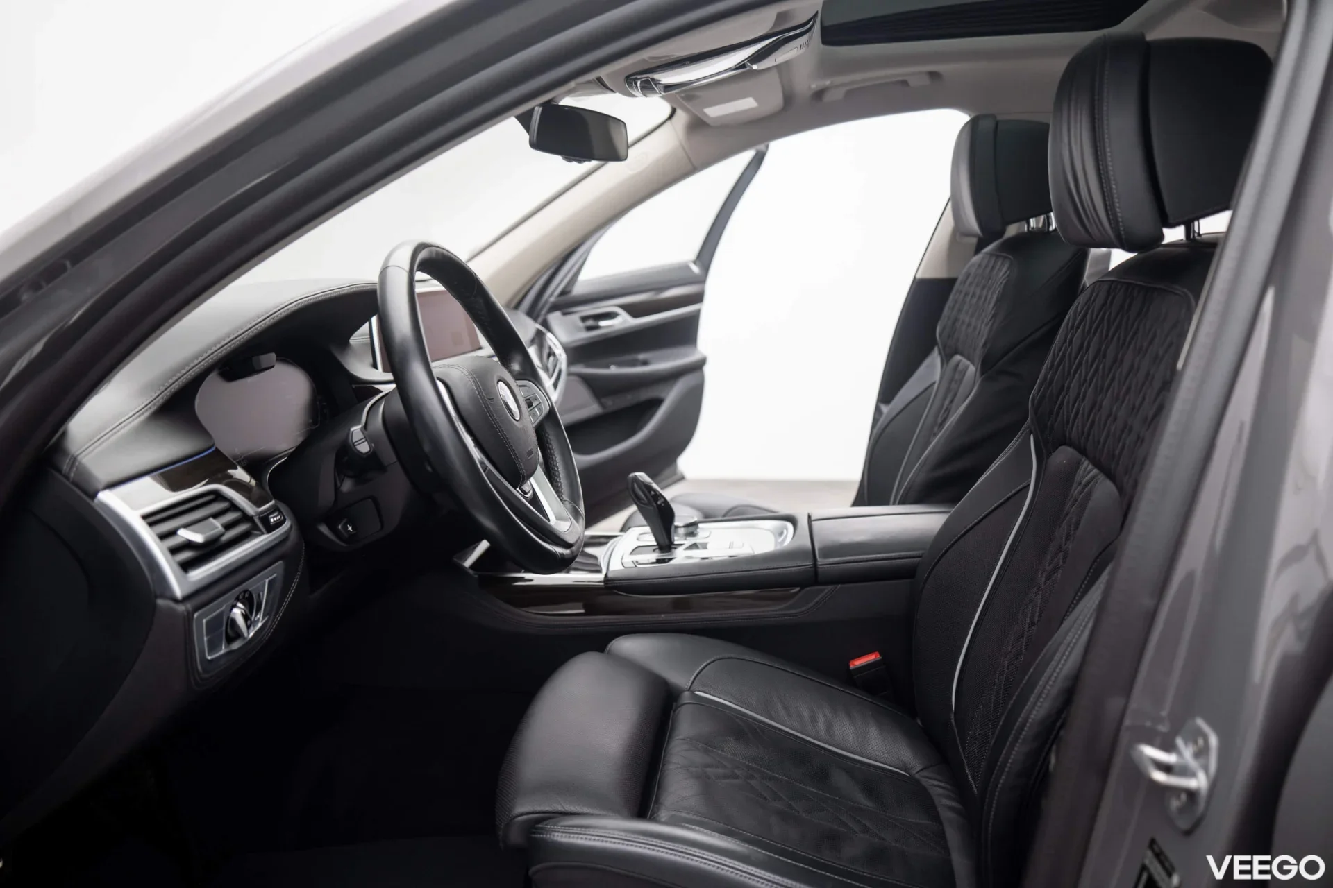 BMW 745 Le xDrive PHEV 3.0 290kW