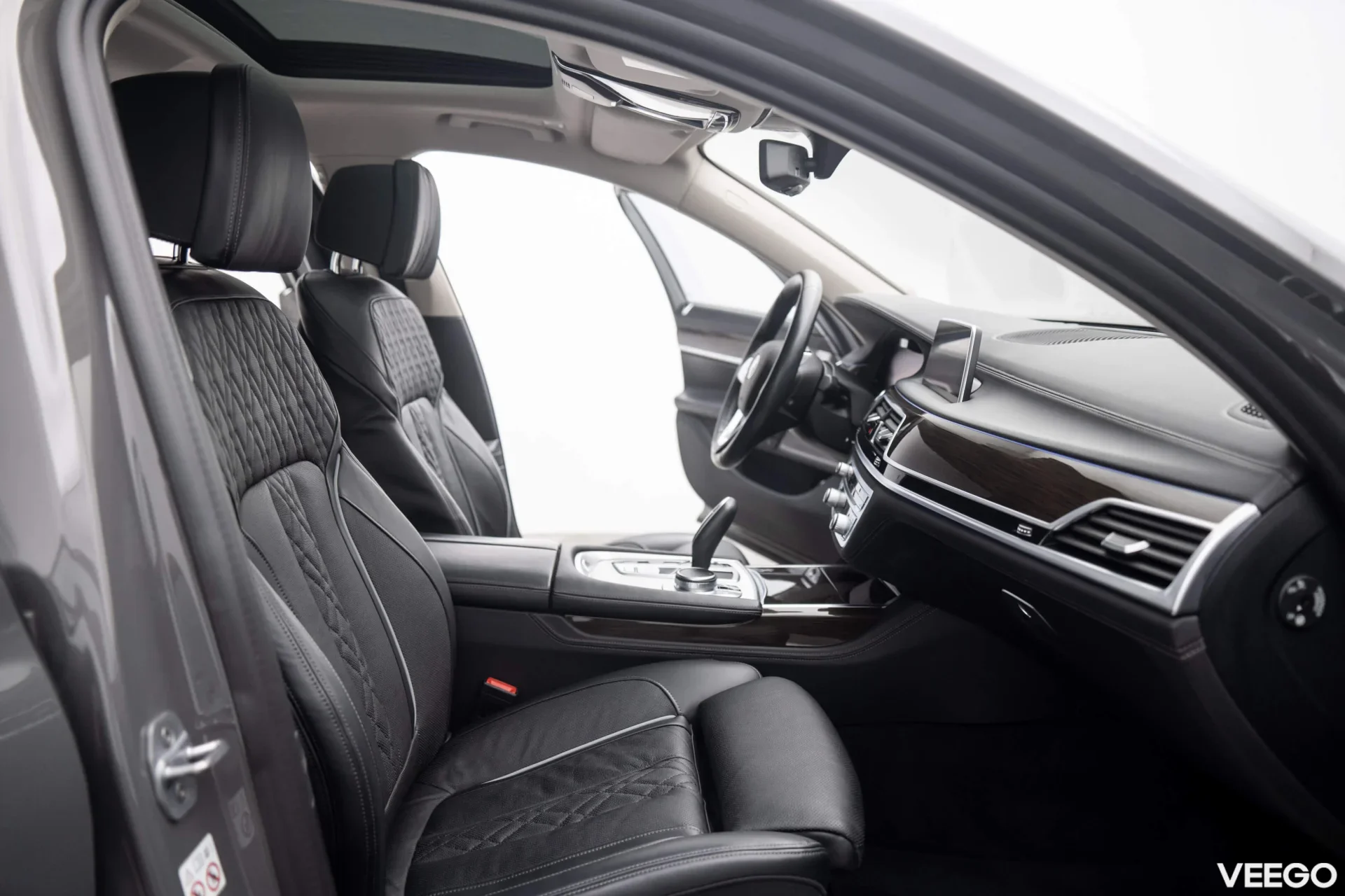 BMW 745 Le xDrive PHEV 3.0 290kW