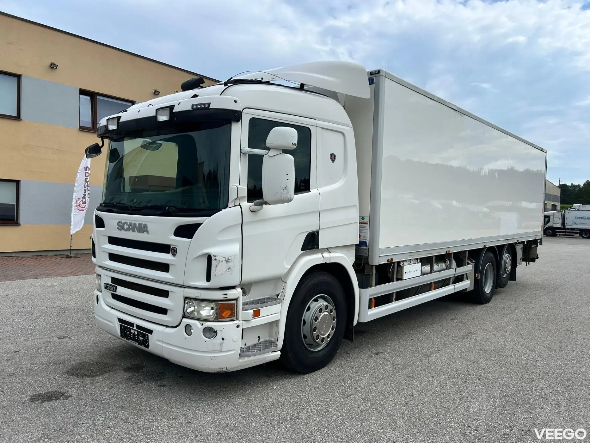 SCANIA P360 6X2*4 EURO5 264kW