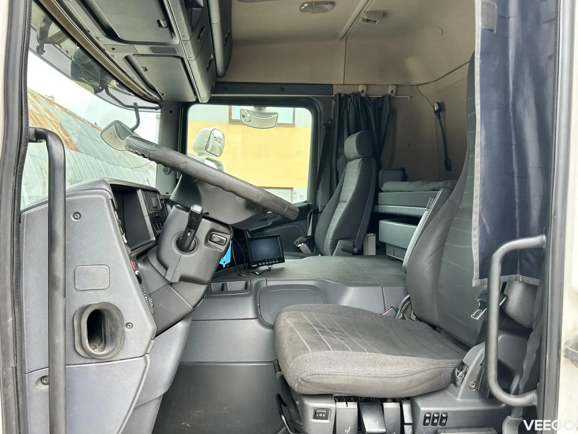 SCANIA P360 6X2*4 EURO5 264kW