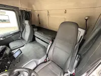 SCANIA P360 6X2*4 EURO5 264kW thumbnail