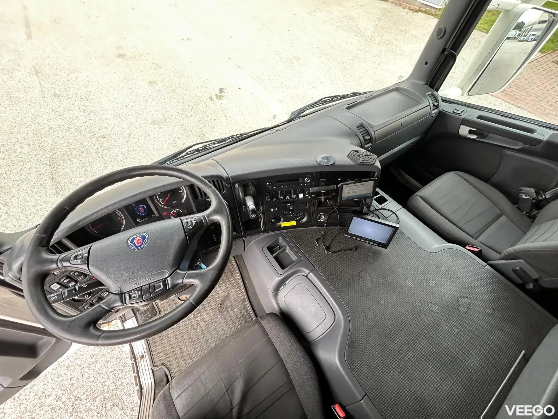 SCANIA P360 6X2*4 EURO5 264kW