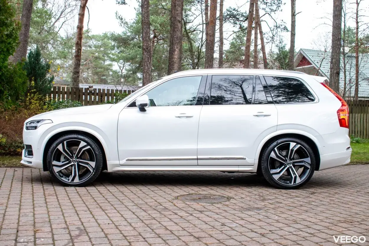 Volvo XC90 7s Ultimate Bright Xenium Luxury FULL 2 183kW