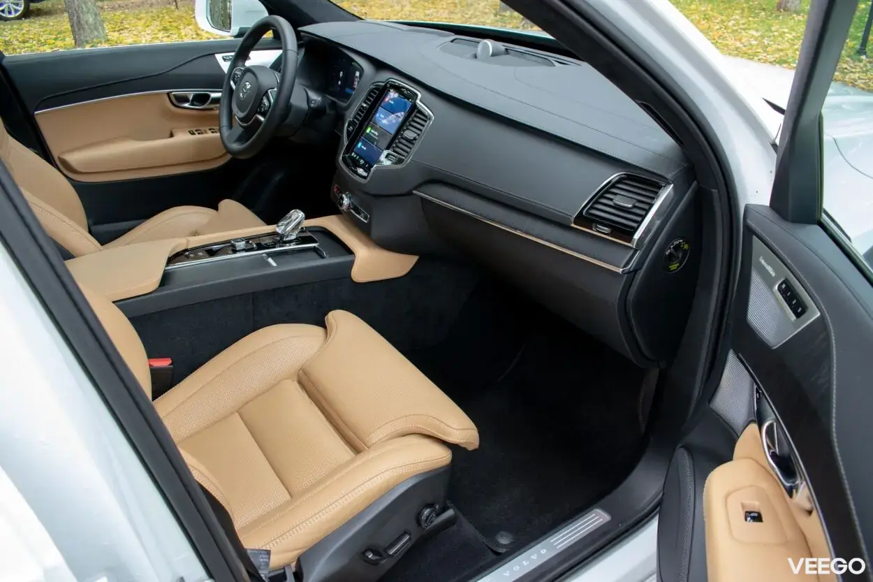 Volvo XC90 7s Ultimate Bright Xenium Luxury FULL 2 183kW