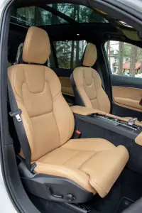 Volvo XC90 7s Ultimate Bright Xenium Luxury FULL 2 183kW thumbnail