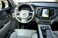 Volvo XC90 DARK R-Design PLUS Intelli PRO Lux PRO 2 183kW thumbnail