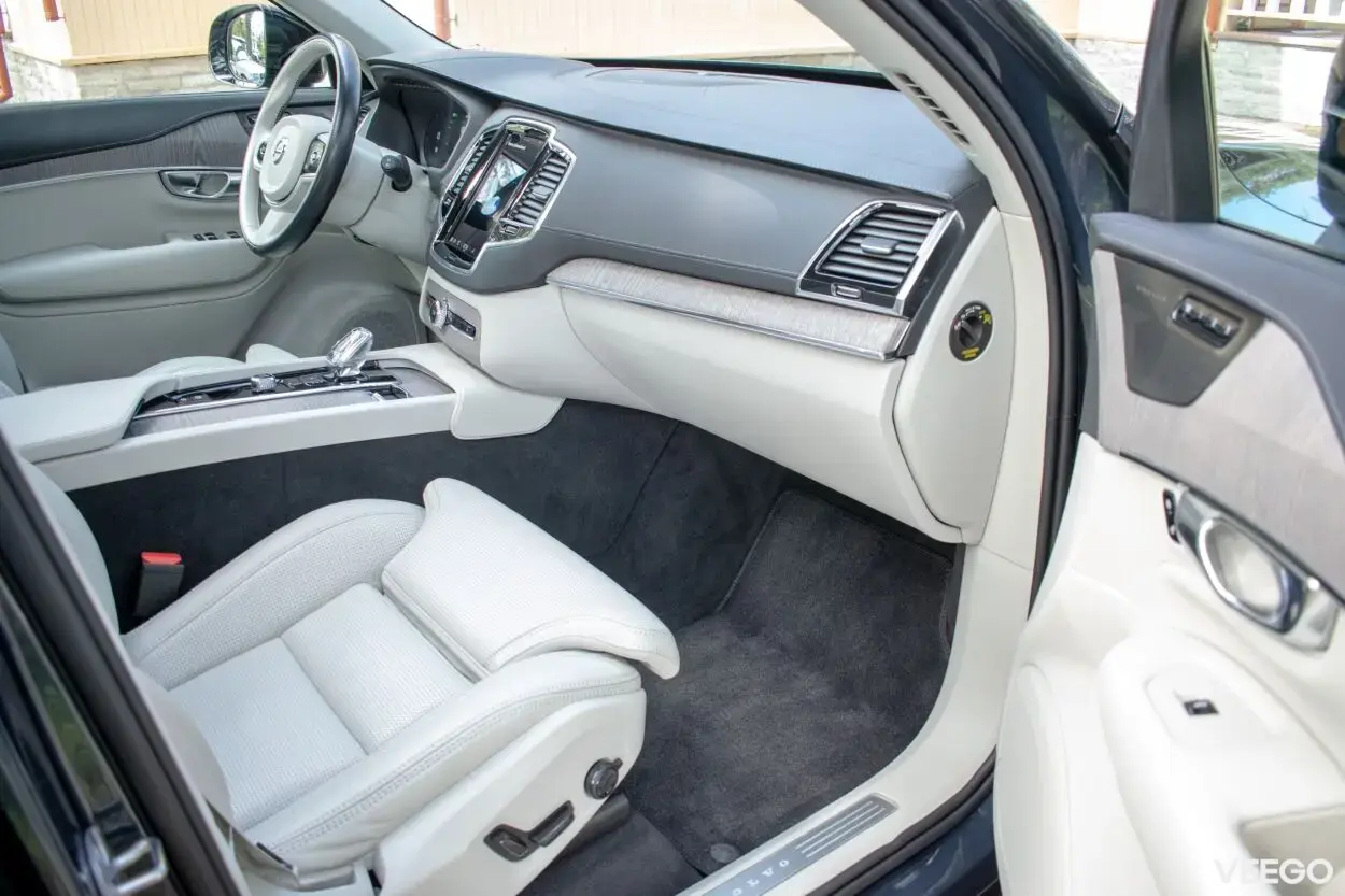 Volvo XC90 DARK R-Design PLUS Intelli PRO Lux PRO 2 183kW