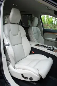 Volvo XC90 AWD Inscription Intelli SAFE PRO 2 183kW thumbnail