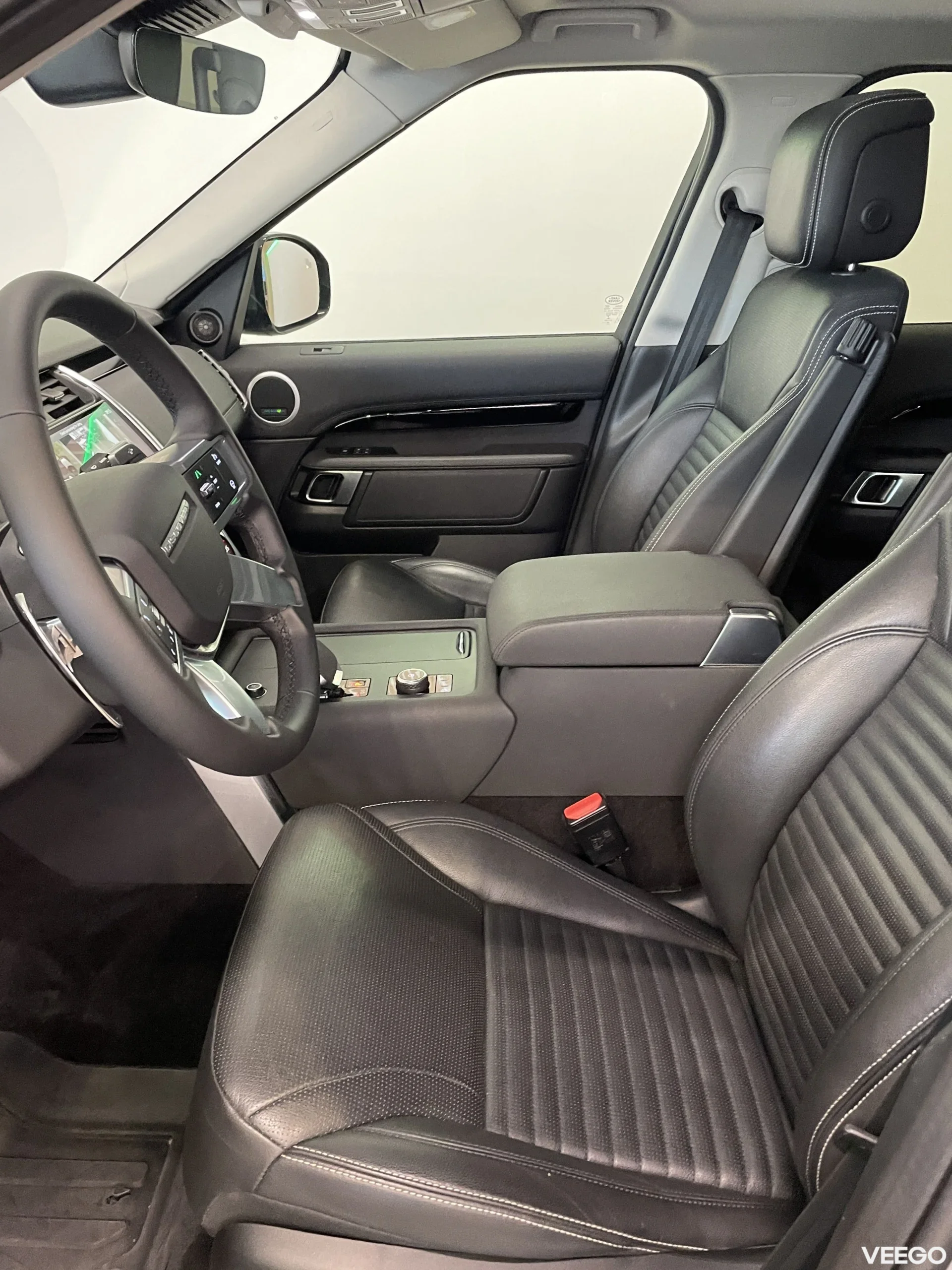 Land Rover Discovery D250 SE 3.0 183kW